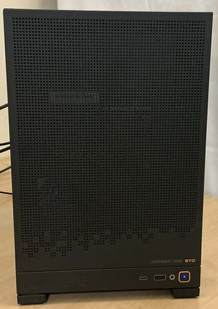OMGaming Mini | Ryzen 5 7500X3D | Radeon RX 9060 XT 16GB Gaming PC